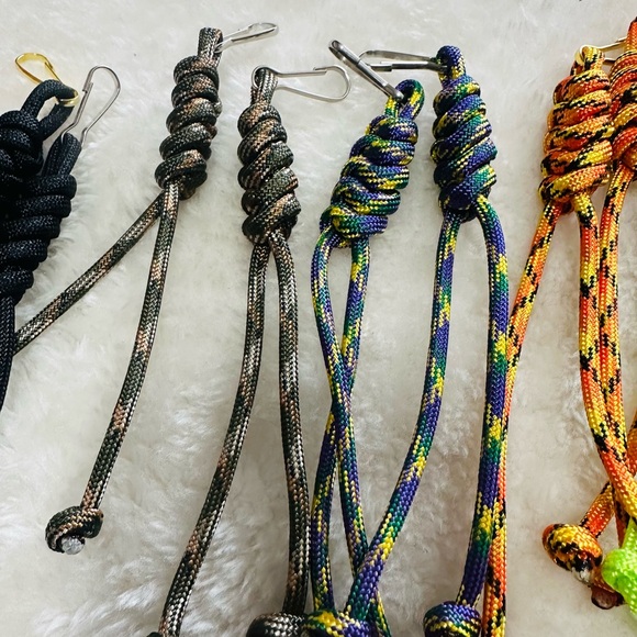 Colorful Paracord Keychains Set - Picture 3 of 4